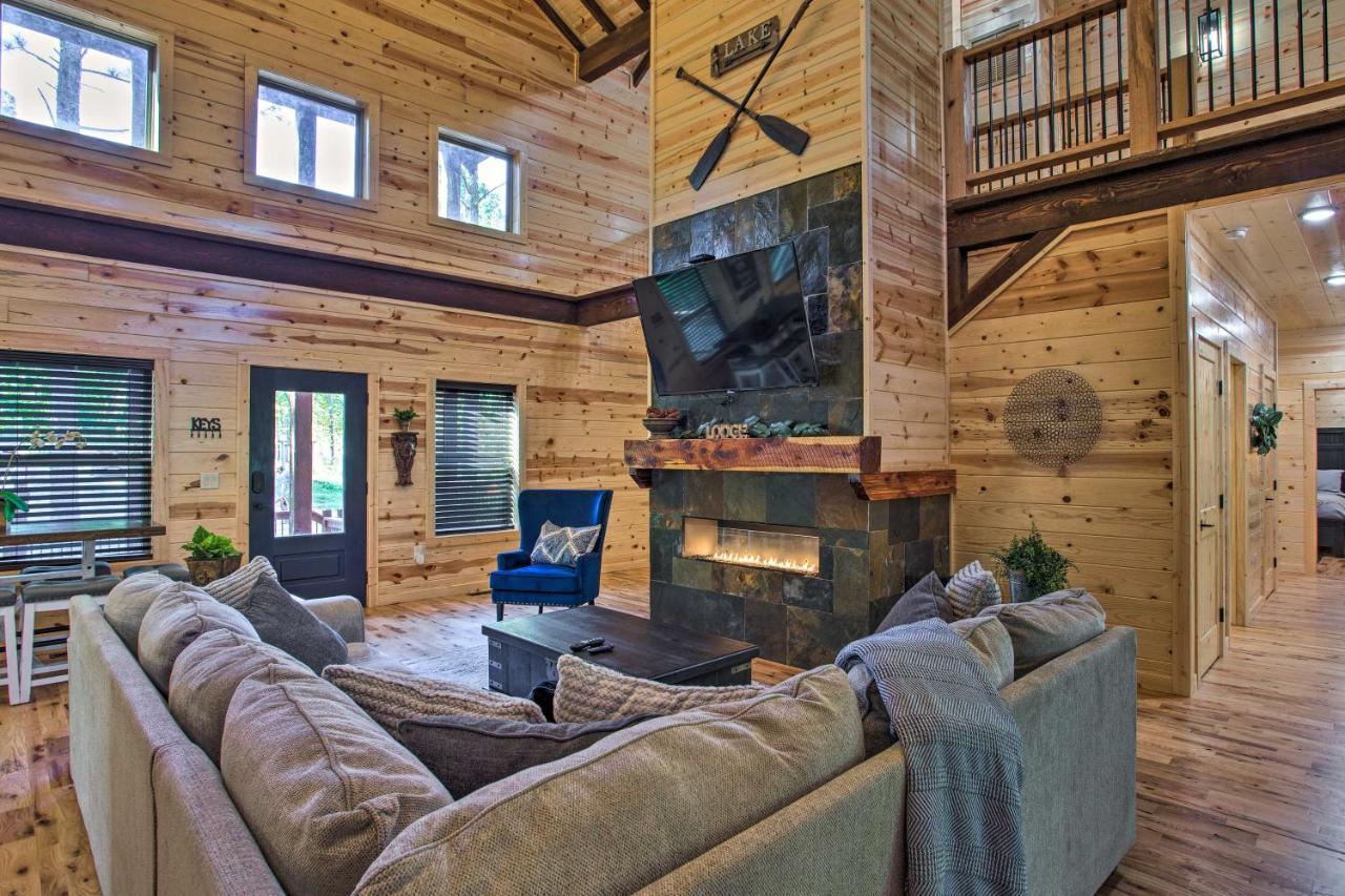 Luxe Broken Bow Cabin Game Room, Fire Pit And Deck! Exterior foto